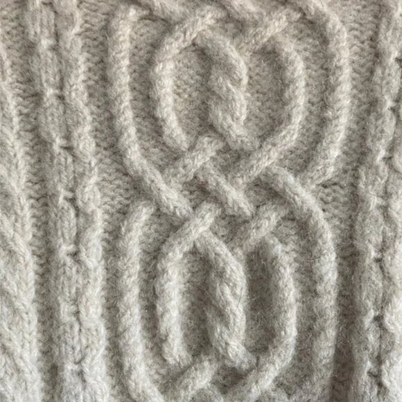 SOLD Cream Hand Knit Cable Wool Sweater - Picture 4 of 9